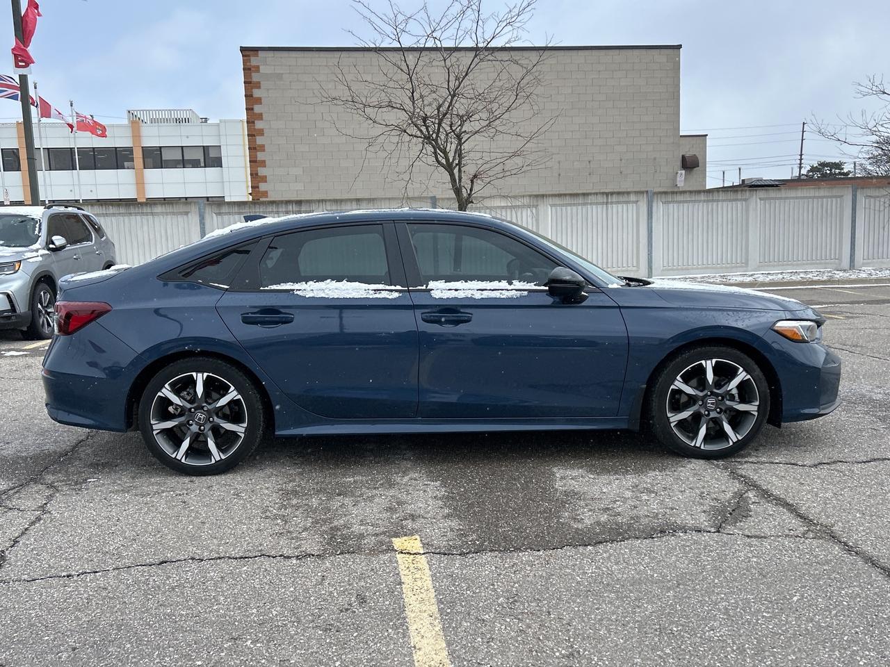 2025 Honda Civic Sedan Hybrid Sport Touring  Leather  Navi Roof Wireless Charger Photo