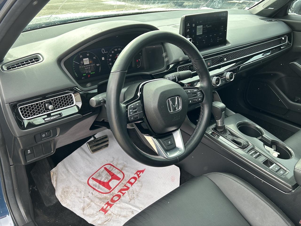 2025 Honda Civic Sedan Hybrid Sport Touring  Leather  Navi Roof Wireless Charger Photo