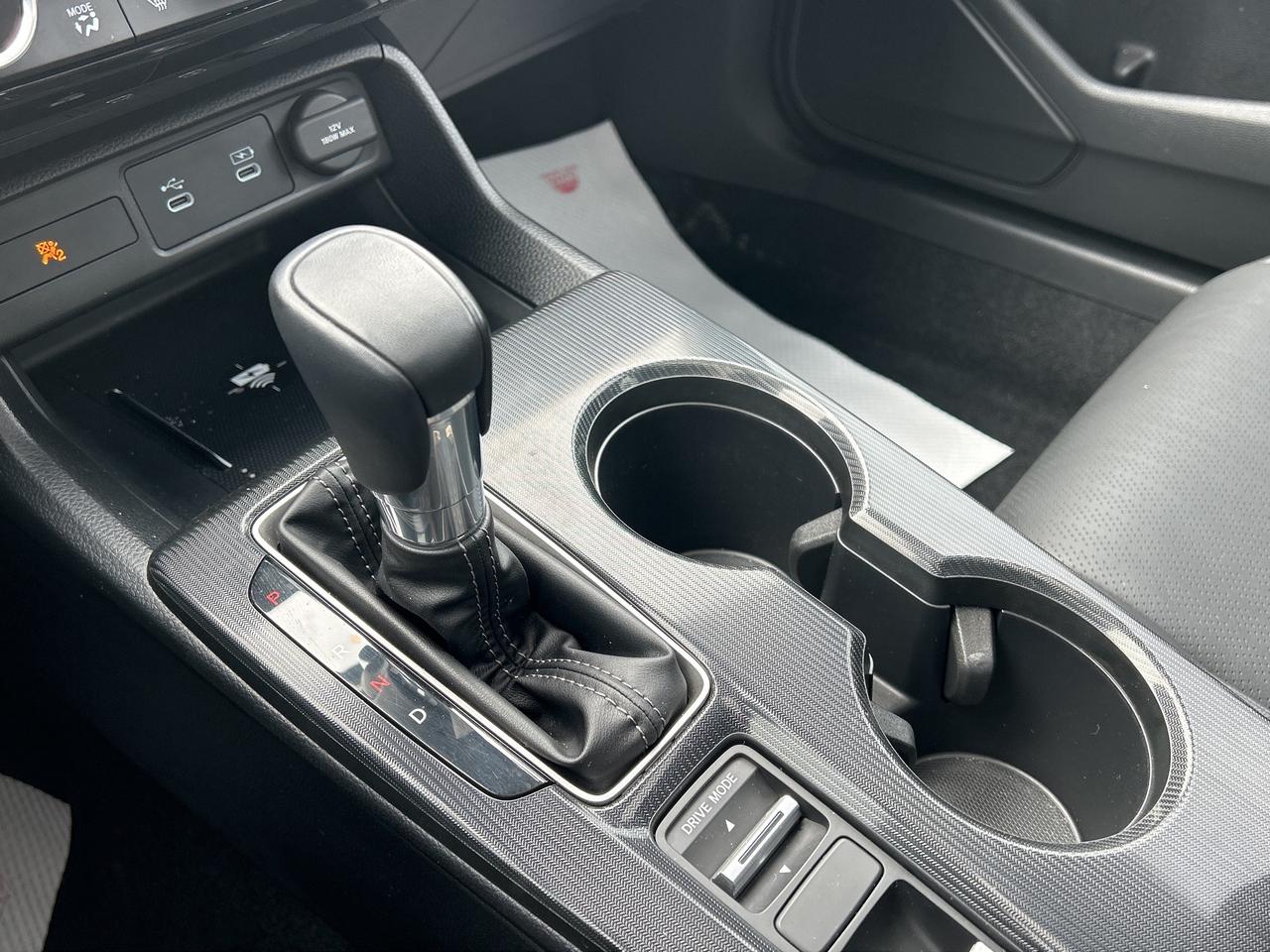 2025 Honda Civic Sedan Hybrid Sport Touring  Leather  Navi Roof Wireless Charger Photo