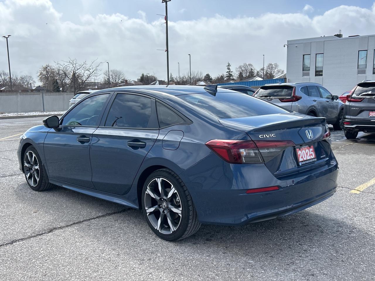 2025 Honda Civic Sedan Hybrid Sport Touring  Leather  Navi Roof Wireless Charger Photo