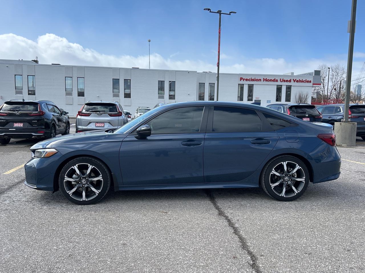 2025 Honda Civic Sedan Hybrid Sport Touring  Leather  Navi Roof Wireless Charger Photo