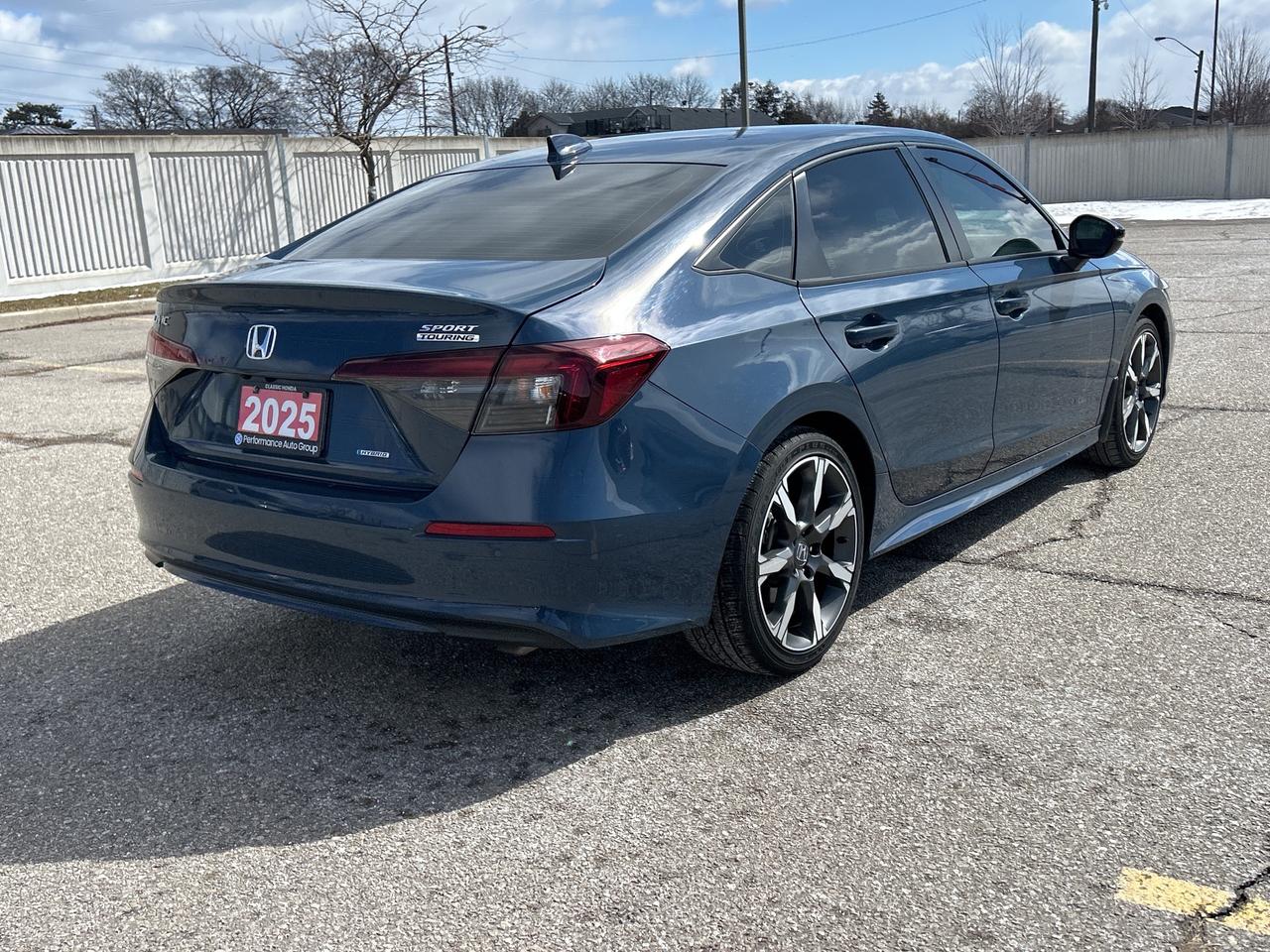 2025 Honda Civic Sedan Hybrid Sport Touring  Leather  Navi Roof Wireless Charger Photo