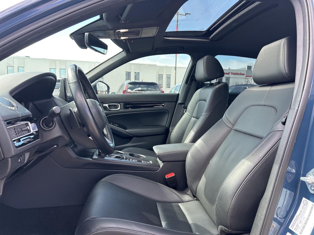 2025 Honda Civic Sedan Hybrid Sport Touring  Leather  Navi Roof Wireless Charger Photo