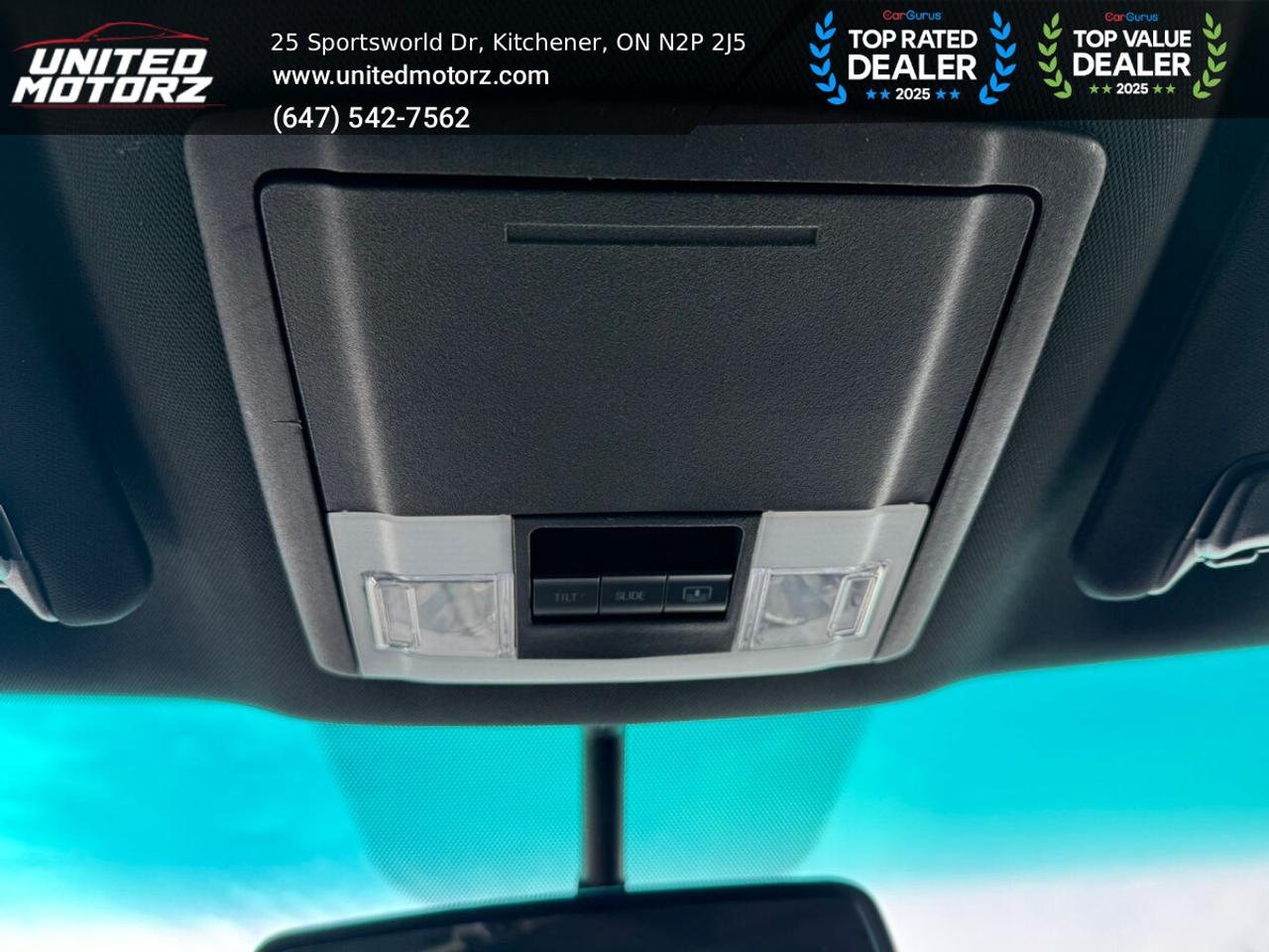 2017 Ford Explorer XLT~NO ACCIDENTS~ Photo