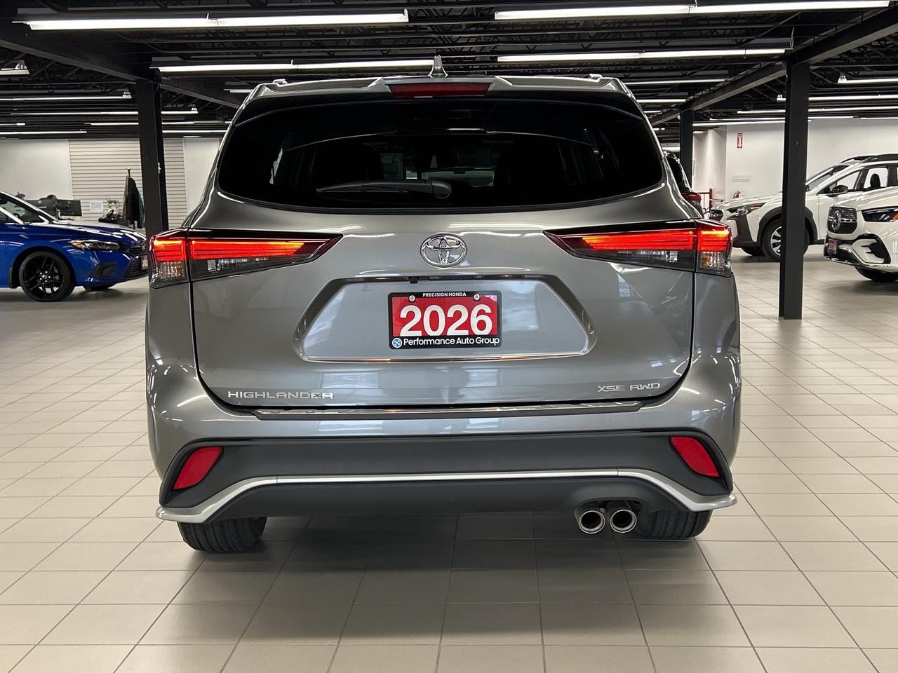 2026 Toyota Highlander XSE AWD Sunroof Heated Steering Power Liftgate Photo3