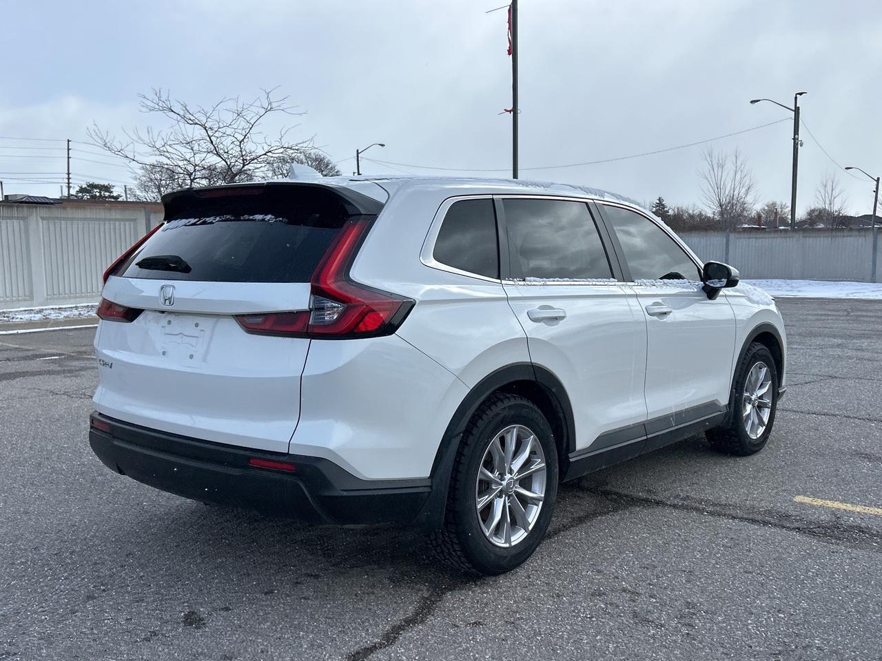 2024 Honda CR-V EX-L  Leather  Sunroof CarPlay Rear Camera Photo4