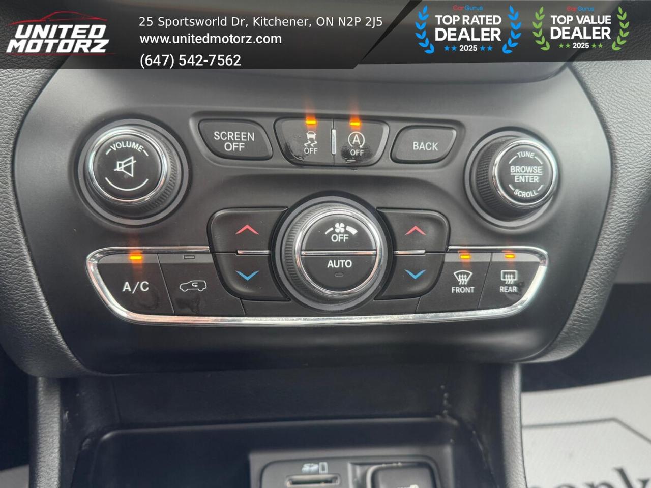 2015 Jeep Cherokee Trailhawk~SAFETY CERTIFIED~ONE OWNER~22 Service Re Photo