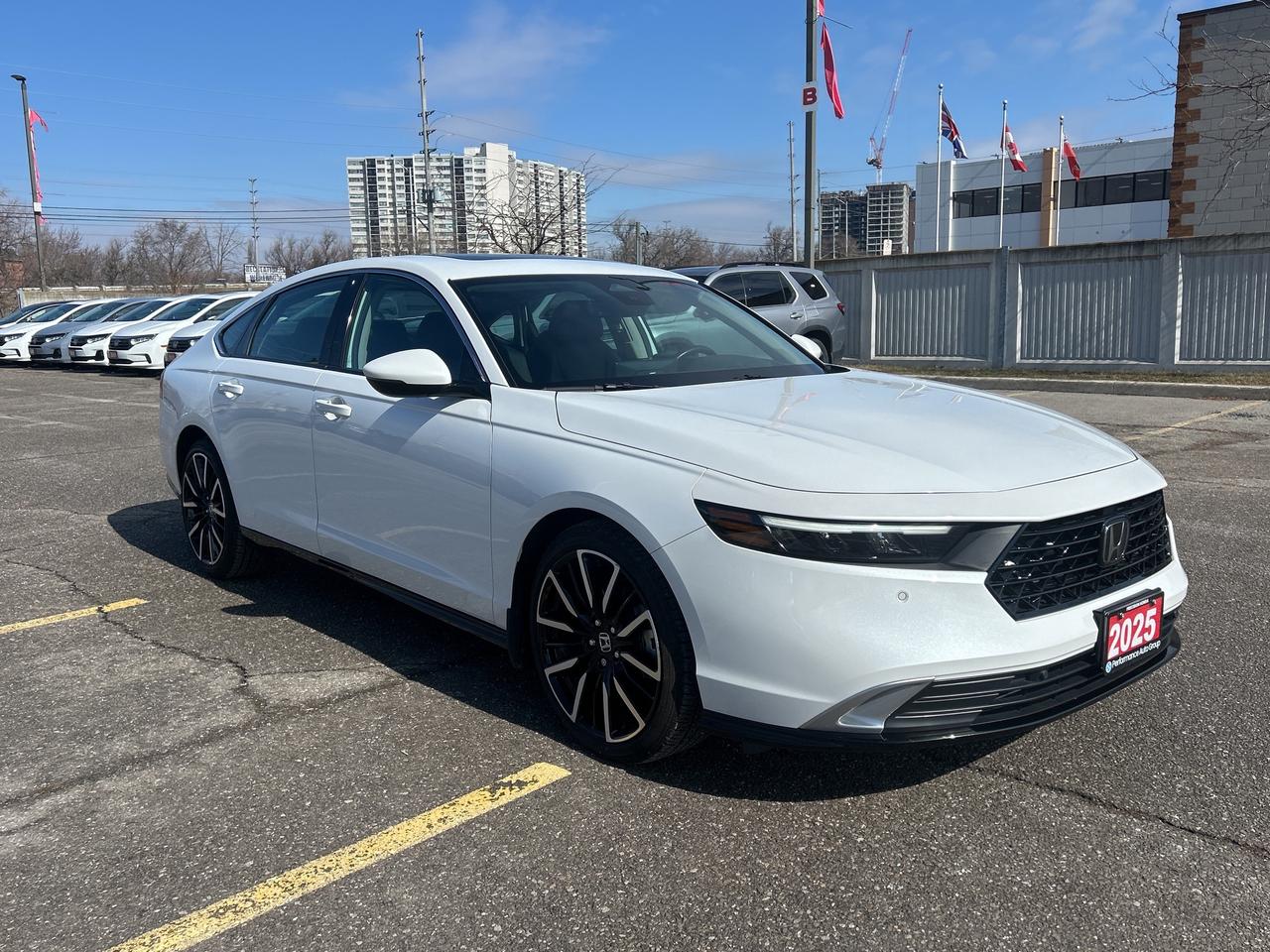 2025 Honda Accord Hybrid Touring eCVT Photo