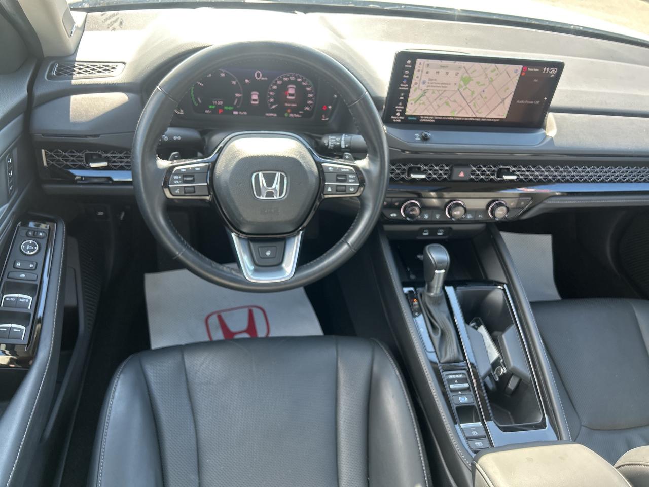 2025 Honda Accord Hybrid Touring eCVT Photo