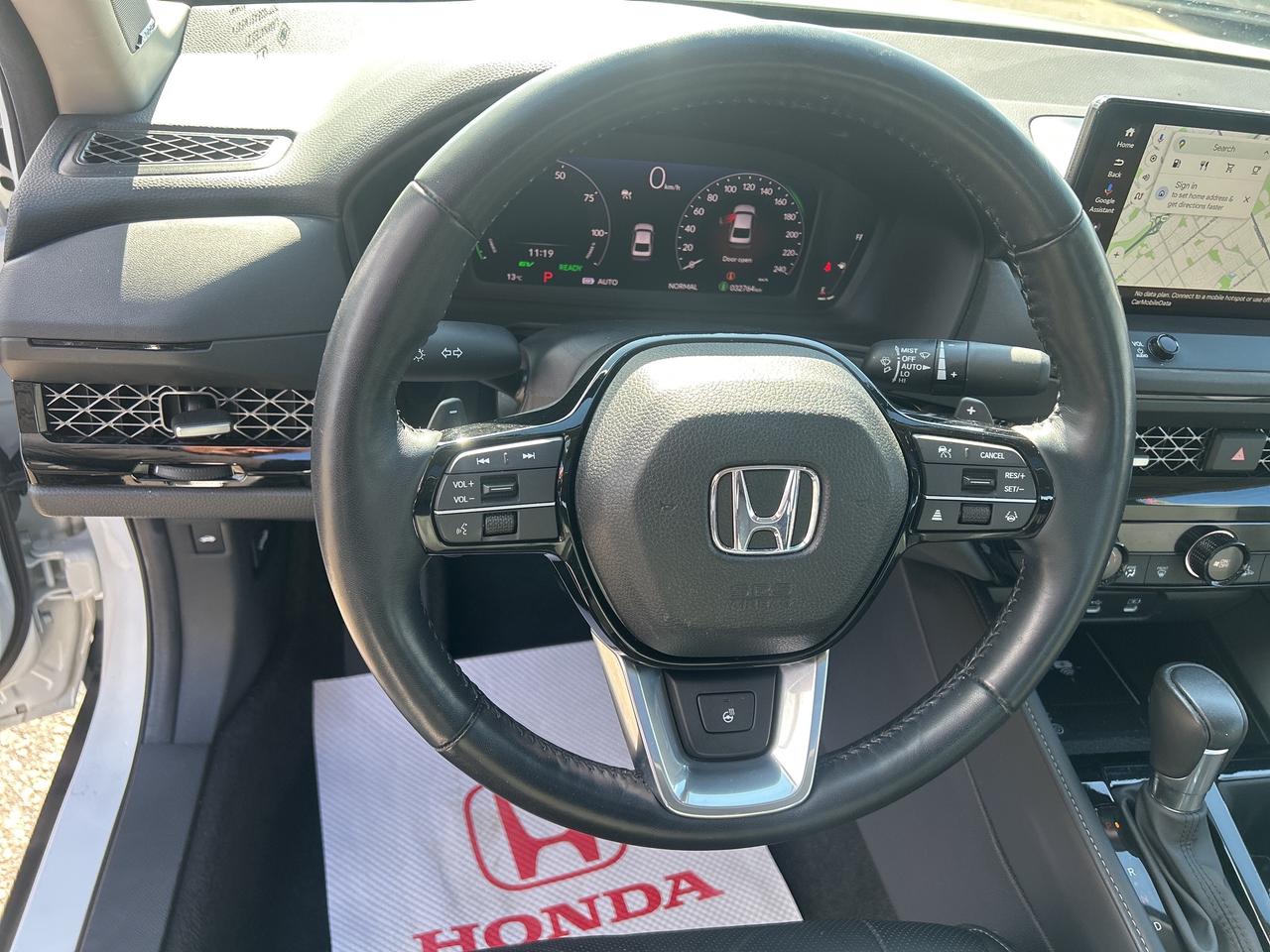 2025 Honda Accord Hybrid Touring eCVT Photo