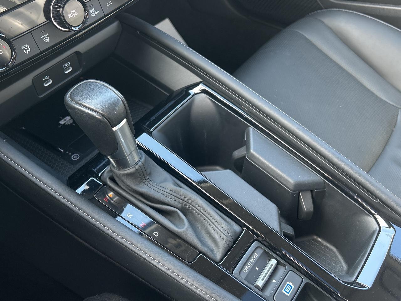 2025 Honda Accord Hybrid Touring eCVT Photo