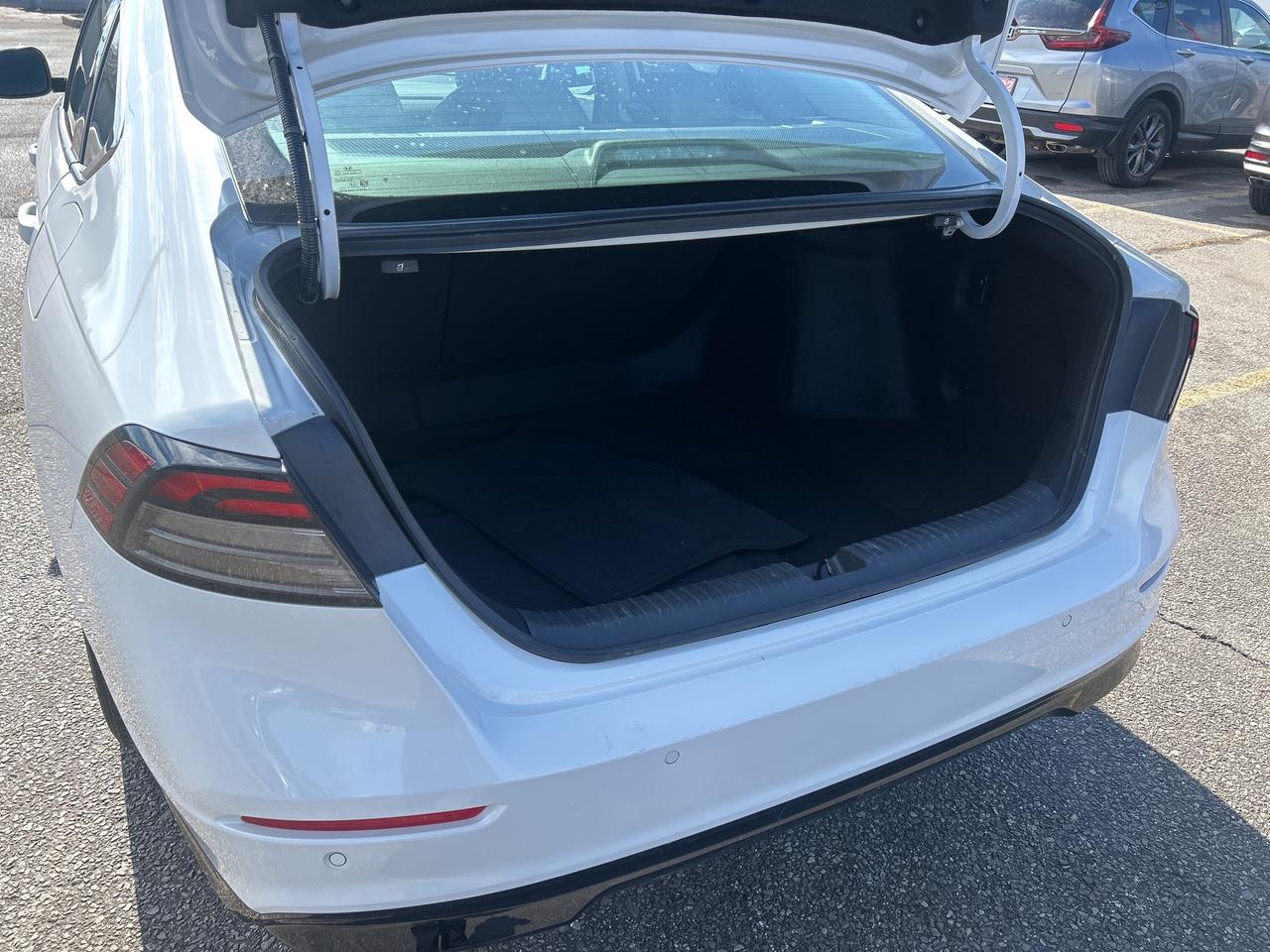 2025 Honda Accord Hybrid Touring eCVT Photo