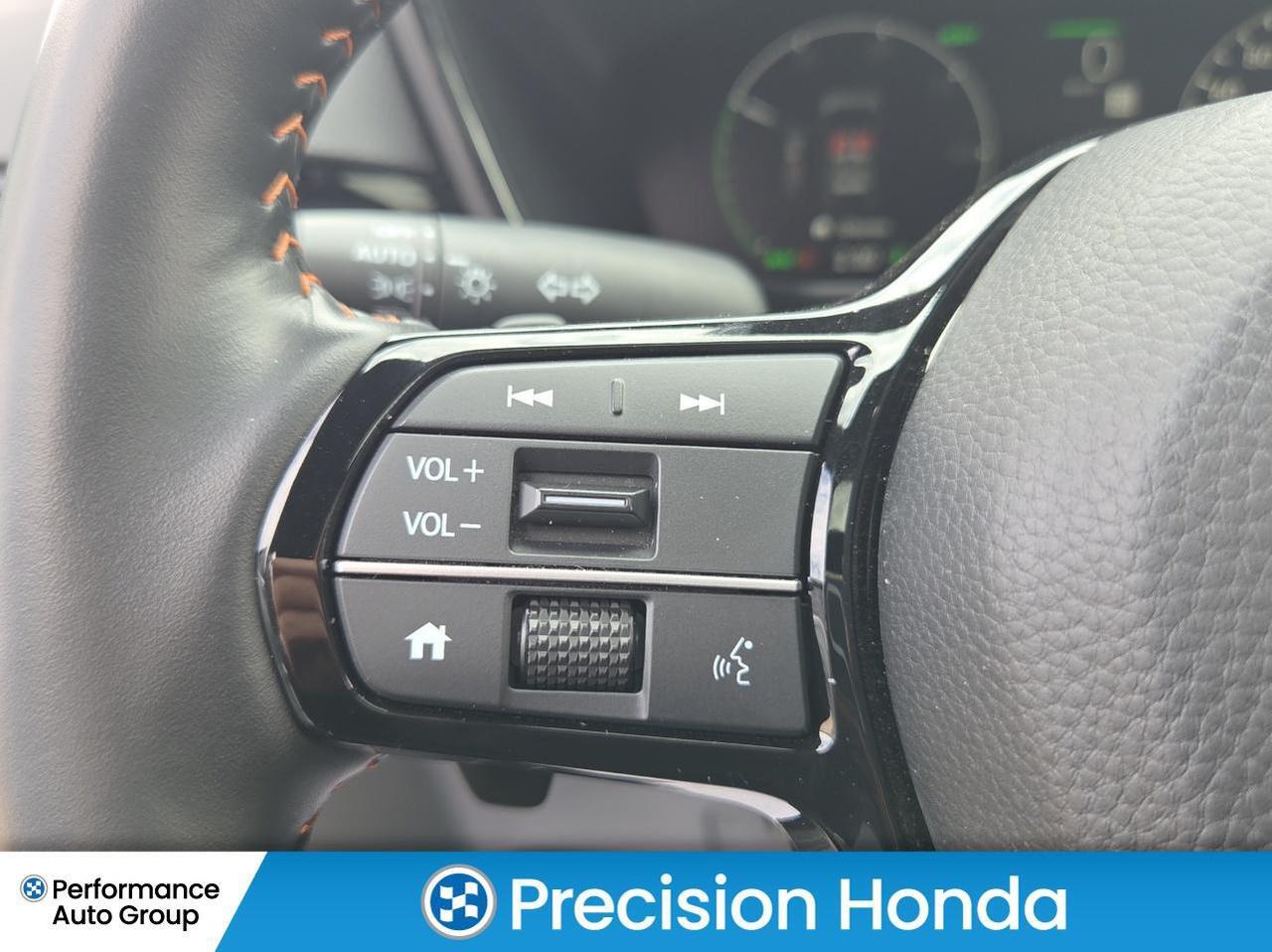 2025 Honda CR-V Hybrid Touring HYBRID Navi Leather Roof Wireless Charging Photo