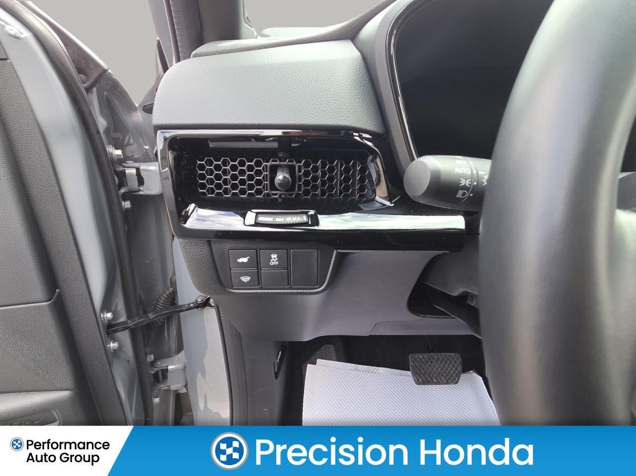 2025 Honda CR-V Hybrid Touring HYBRID Navi Leather Roof Wireless Charging Photo