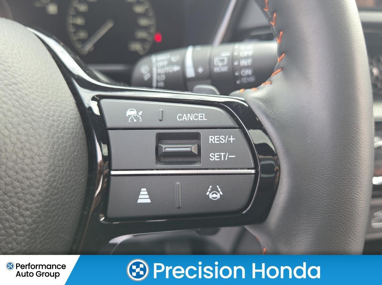 2025 Honda CR-V Hybrid Touring HYBRID Navi Leather Roof Wireless Charging Photo