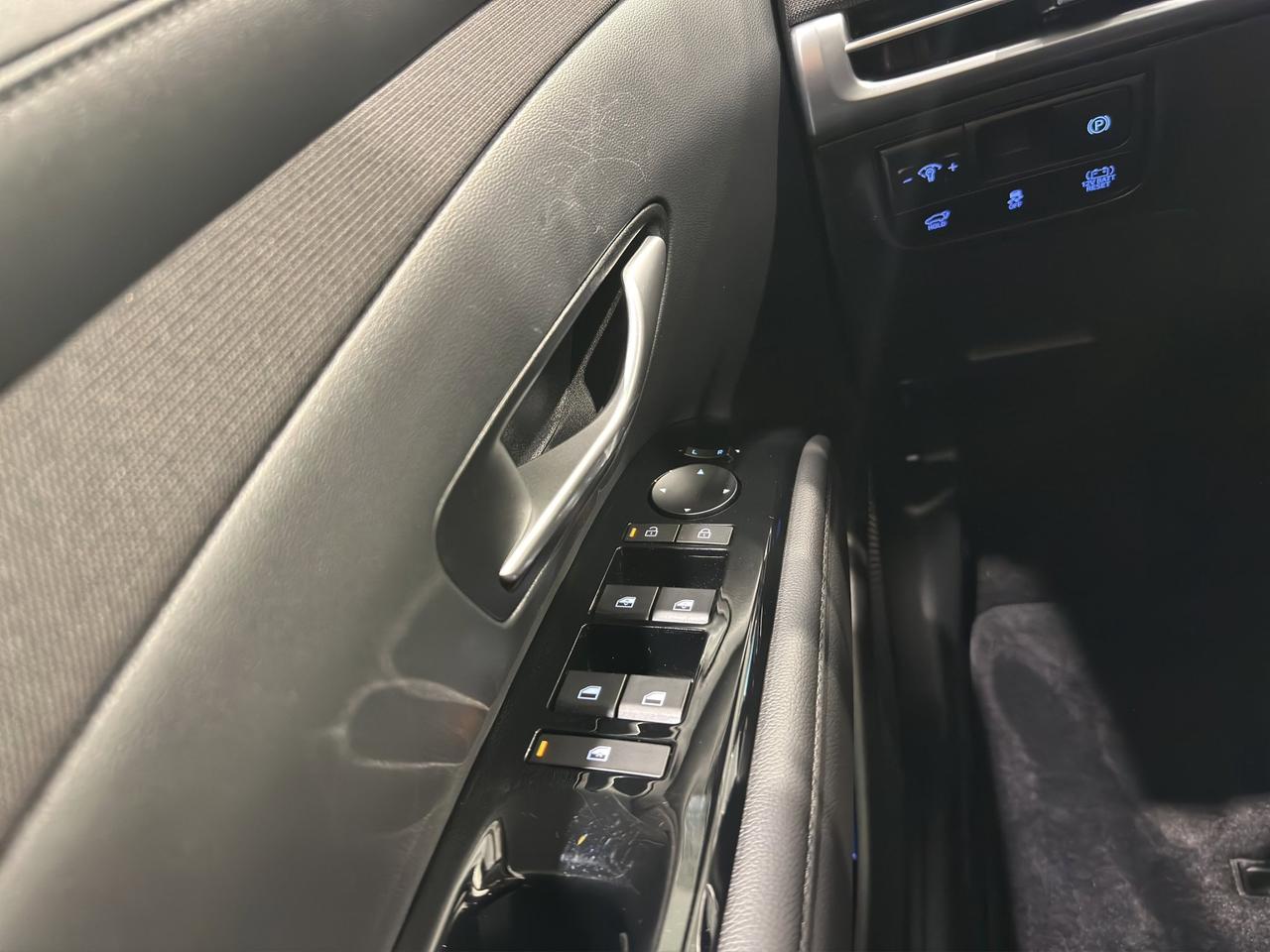 2025 Hyundai Tucson Hybrid Ultimate | Reverse Cam | Sunroof Photo