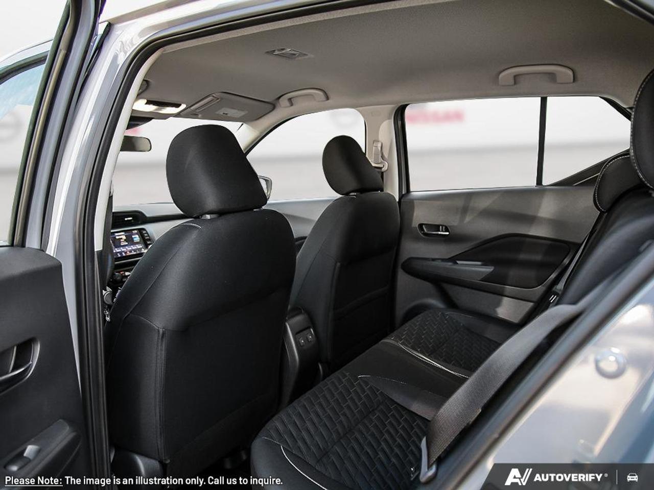 2025 Nissan Kicks Play SV Photo