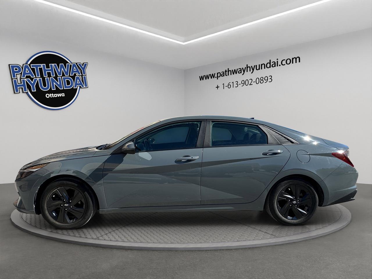 2022 Hyundai Elantra Preferred Photo