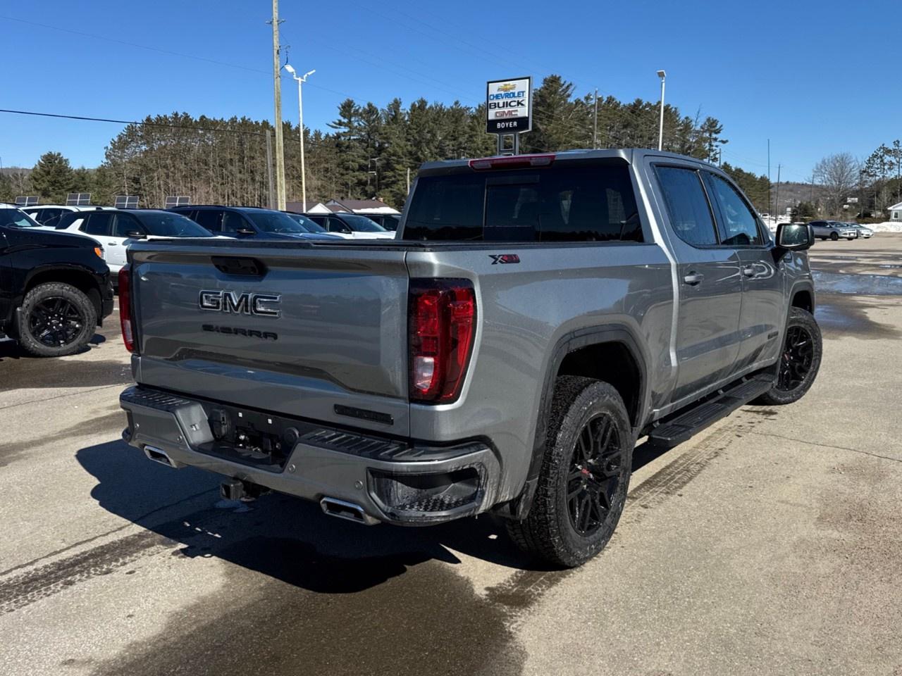 2026 GMC Sierra 1500 Crew Cab Short Box 4-Wheel Drive Elevation Photo