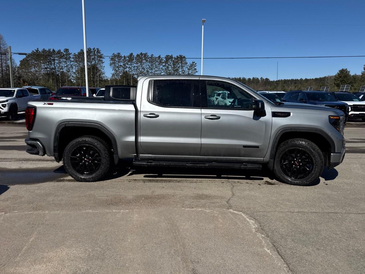 2026 GMC Sierra 1500 Crew Cab Short Box 4-Wheel Drive Elevation Photo