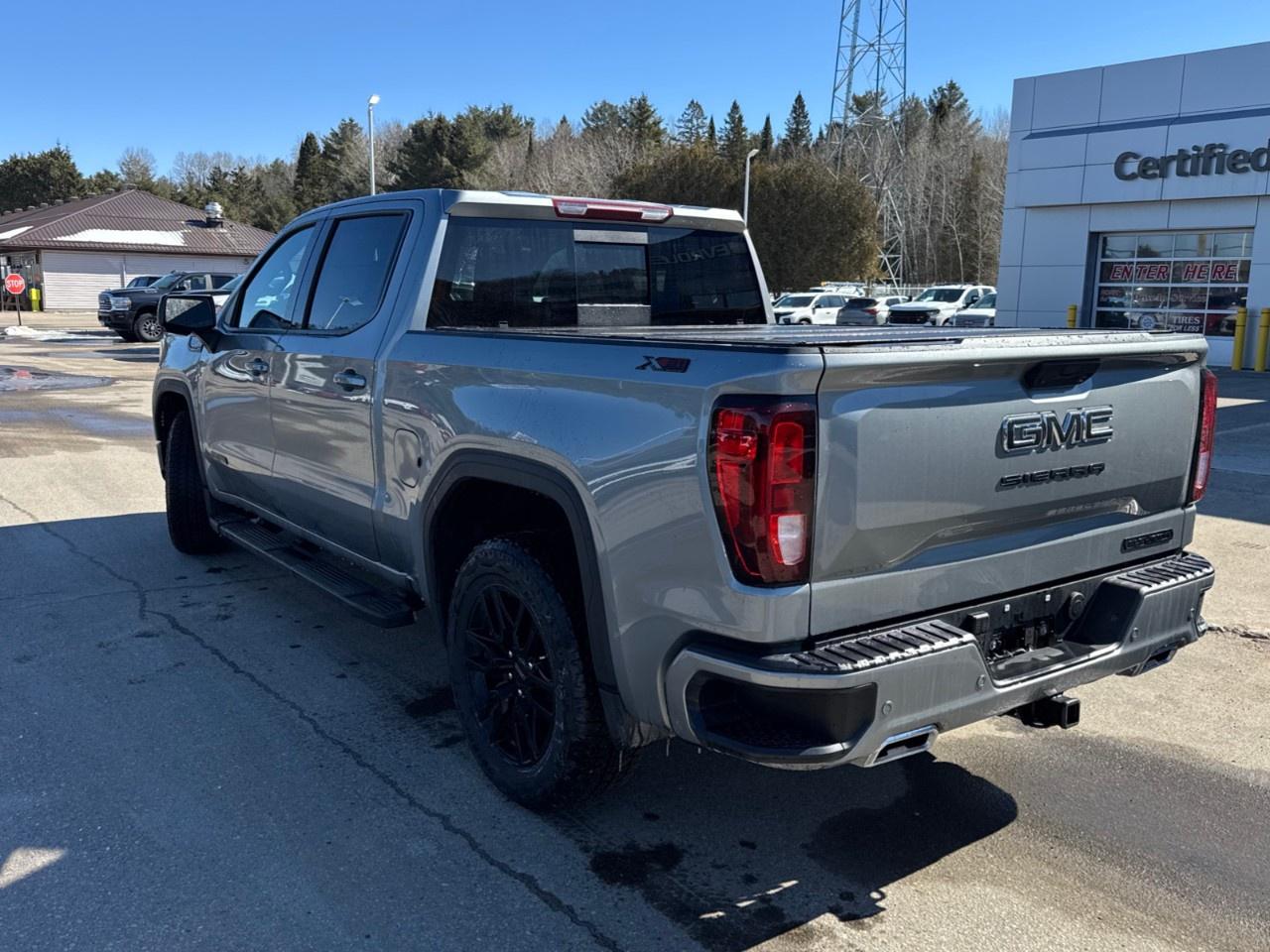 2026 GMC Sierra 1500 Crew Cab Short Box 4-Wheel Drive Elevation Photo