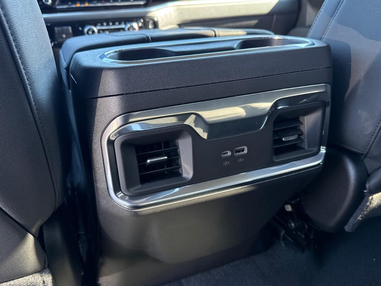 2026 GMC Sierra 1500 Crew Cab Short Box 4-Wheel Drive Elevation Photo