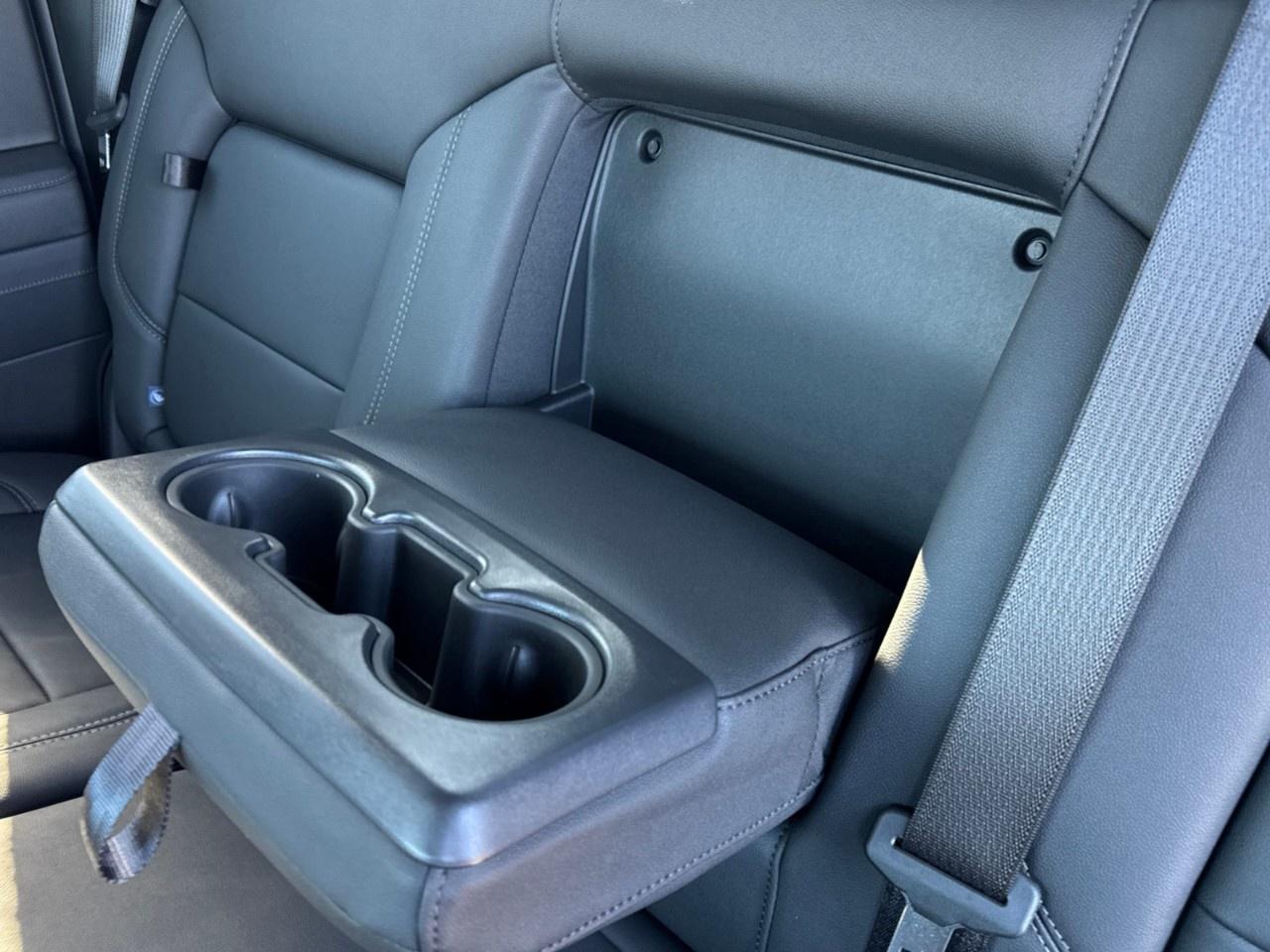 2026 GMC Sierra 1500 Crew Cab Short Box 4-Wheel Drive Elevation Photo
