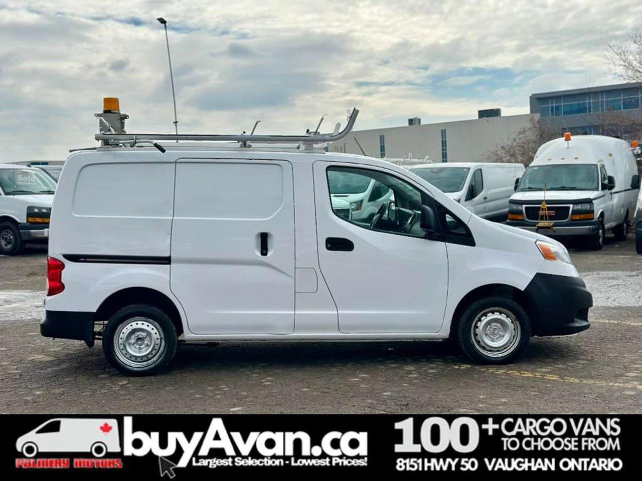 2019 Nissan NV200 SV + Divider Shelves Racks Photo