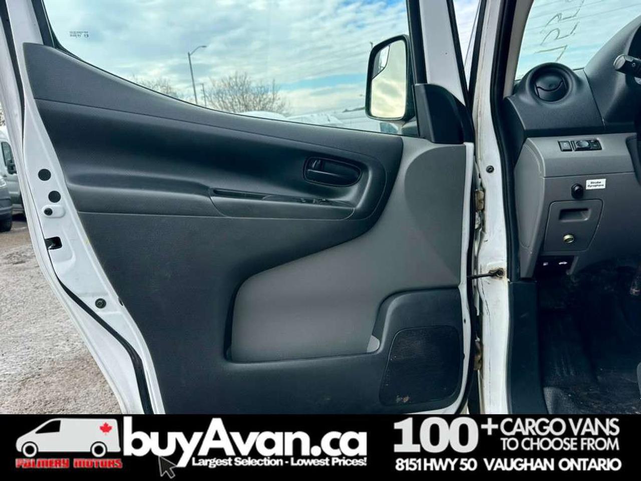 2019 Nissan NV200 SV + Divider Shelves Racks Photo