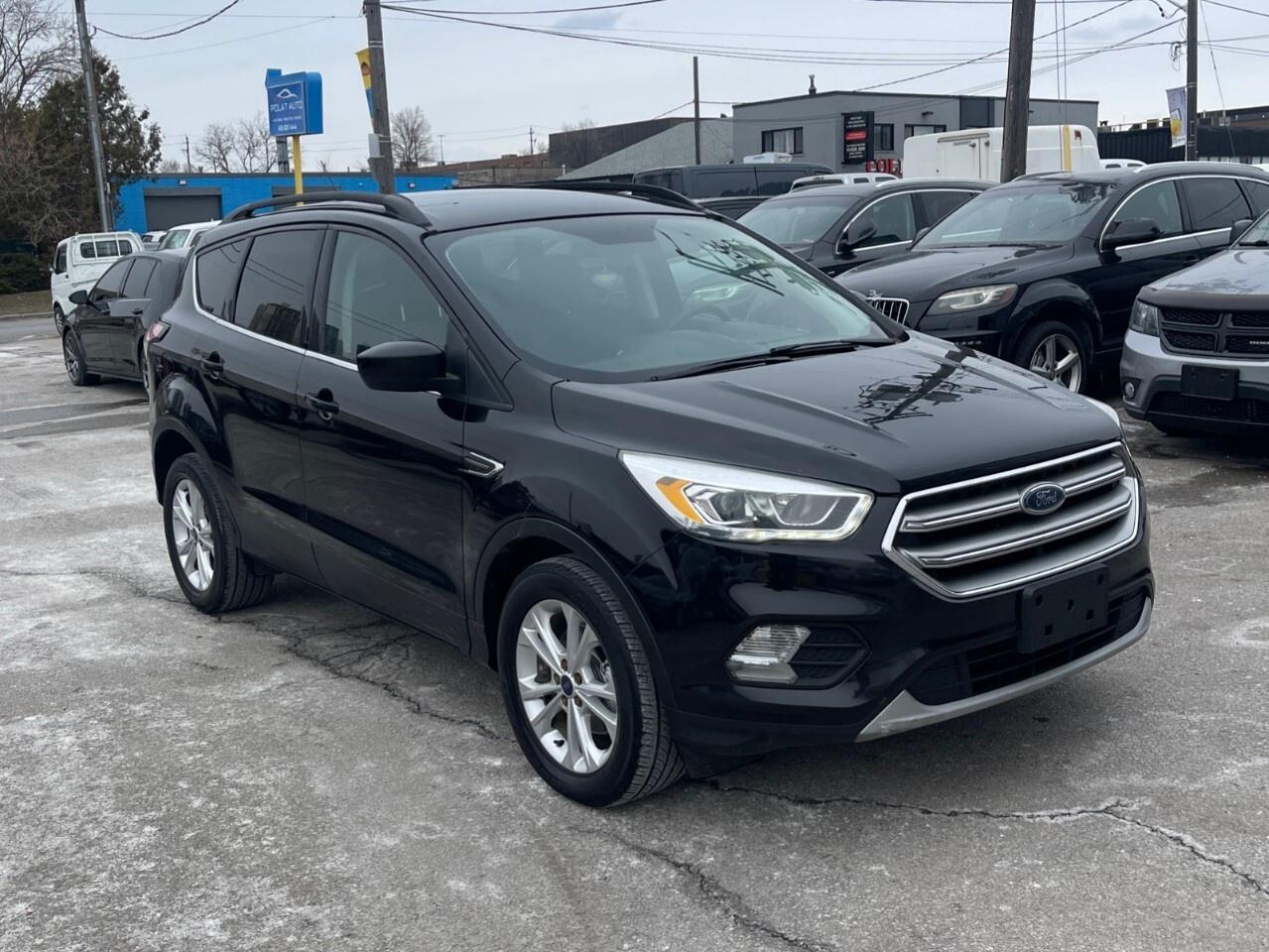 2017 Ford Escape FWD 4dr SE Backup cam/heated seats/air conditionin Photo
