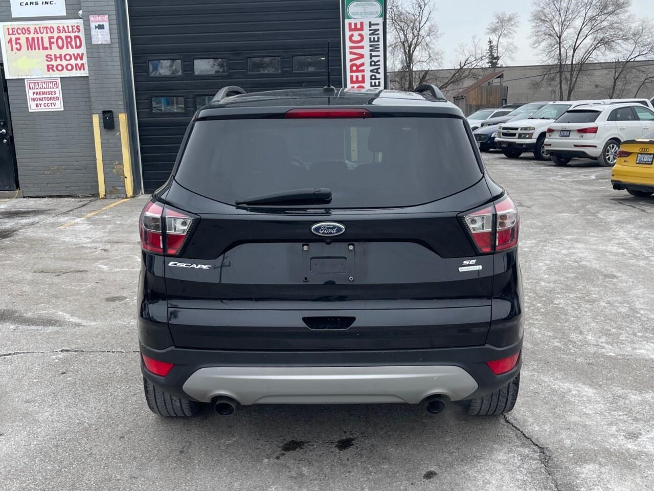 2017 Ford Escape FWD 4dr SE Backup cam/heated seats/air conditionin Photo
