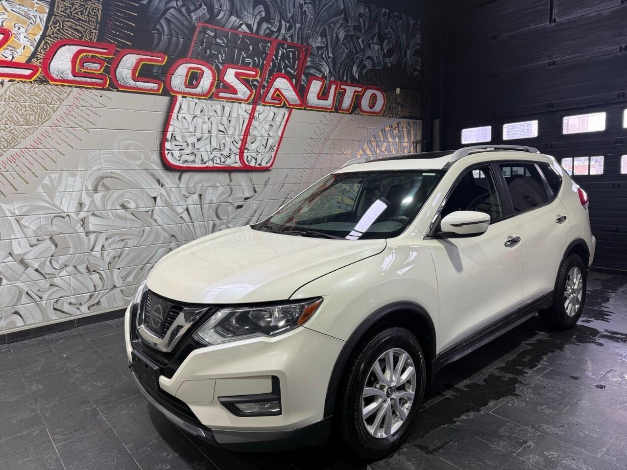 2017 Nissan Rogue AWD 4dr SV 2017 Nissan rogue all-wheel-drive SV Photo