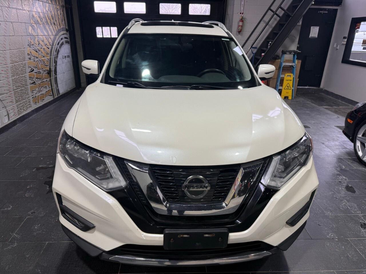 2017 Nissan Rogue AWD 4dr SV 2017 Nissan rogue all-wheel-drive SV Photo