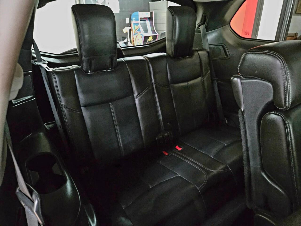 2013 Nissan Pathfinder 4WD 4dr SL Clean CarFax/Full Sunroof/Leather Loade Photo