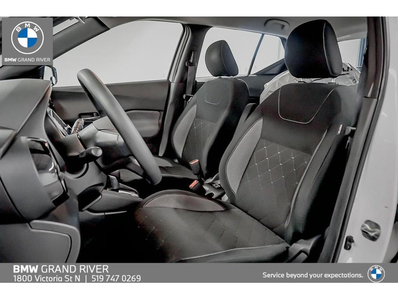 2020 Nissan Kicks SV (CVT) 4dr Front-Wheel Drive Photo