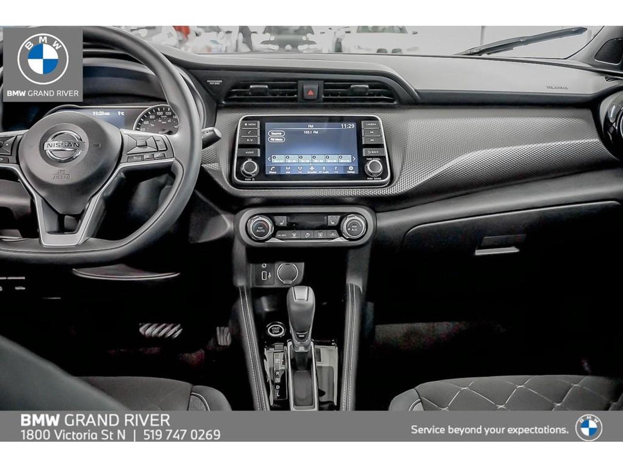 2020 Nissan Kicks SV (CVT) 4dr Front-Wheel Drive Photo