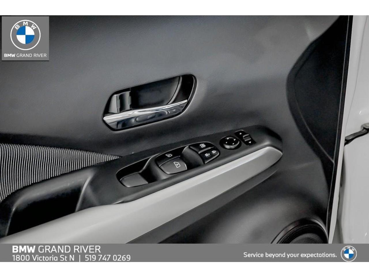 2020 Nissan Kicks SV (CVT) 4dr Front-Wheel Drive Photo