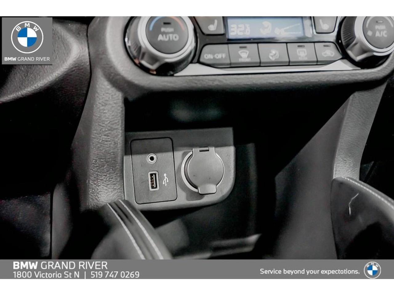 2020 Nissan Kicks SV (CVT) 4dr Front-Wheel Drive Photo