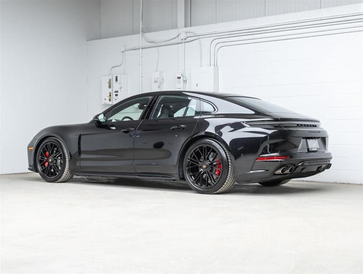 2026 Porsche Panamera  Photo