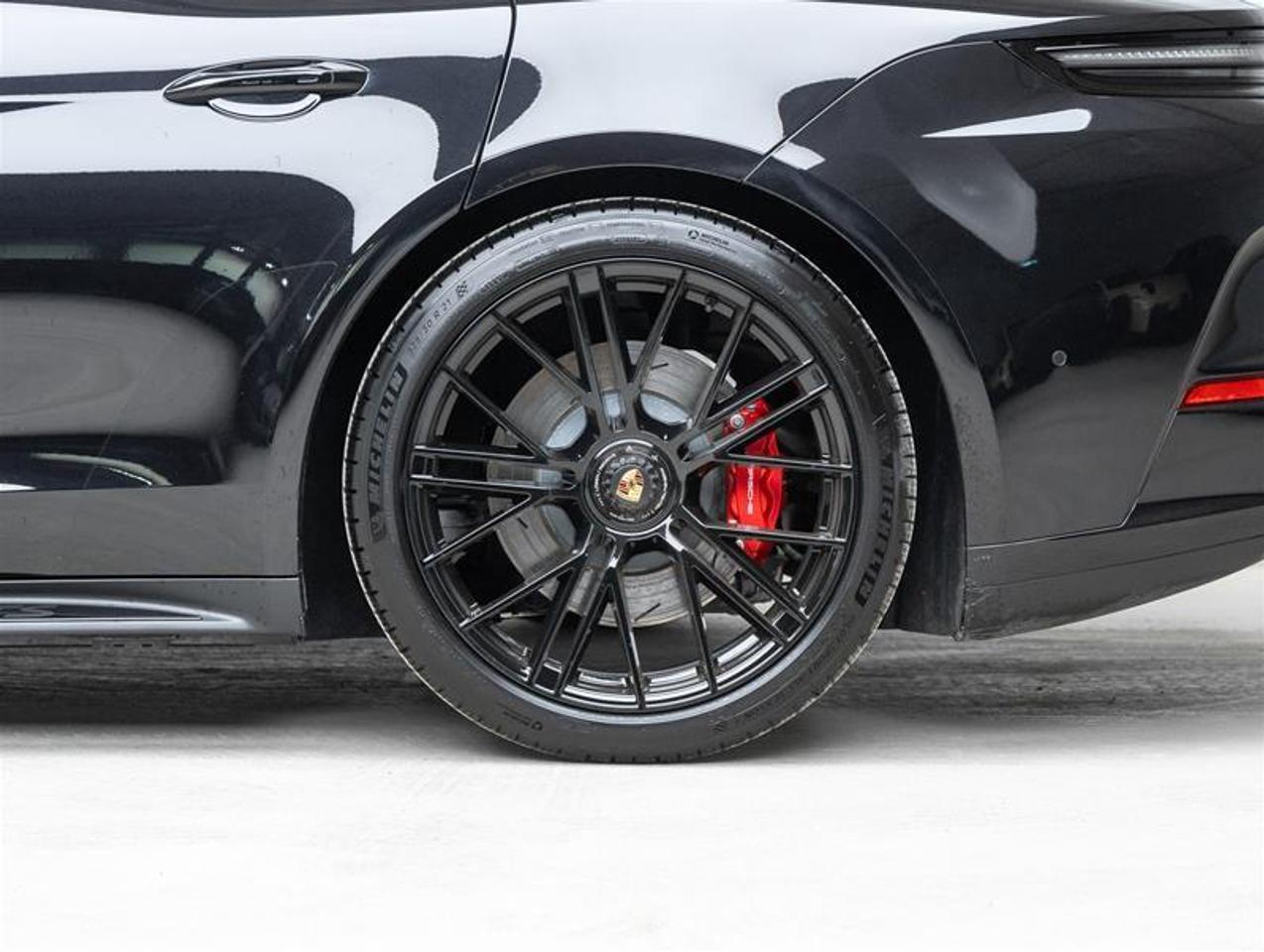 2026 Porsche Panamera  Photo