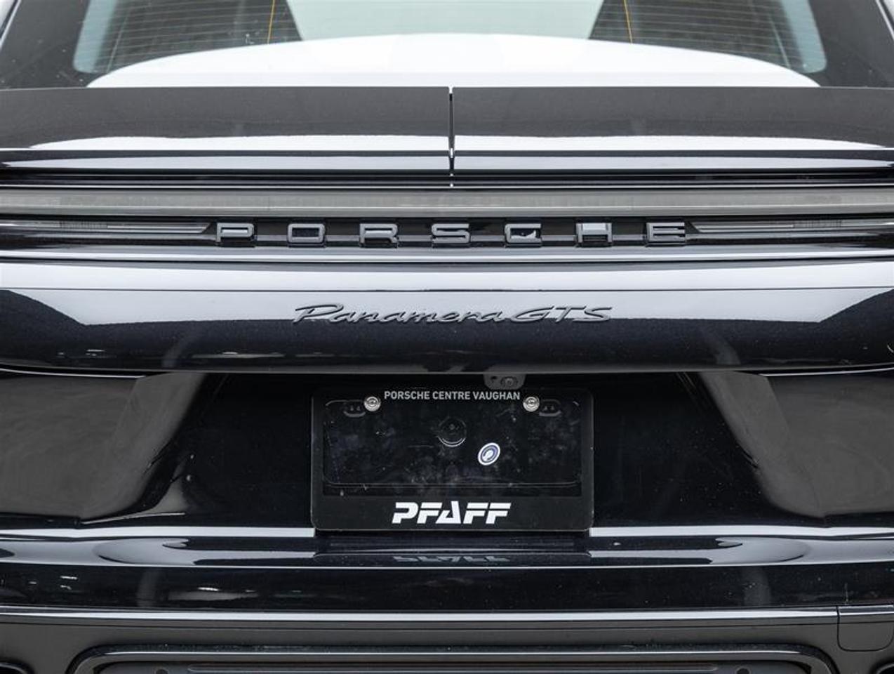 2026 Porsche Panamera  Photo