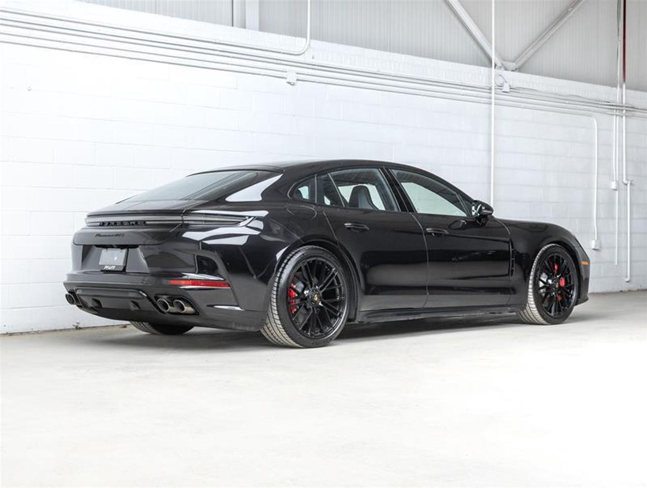 2026 Porsche Panamera  Photo