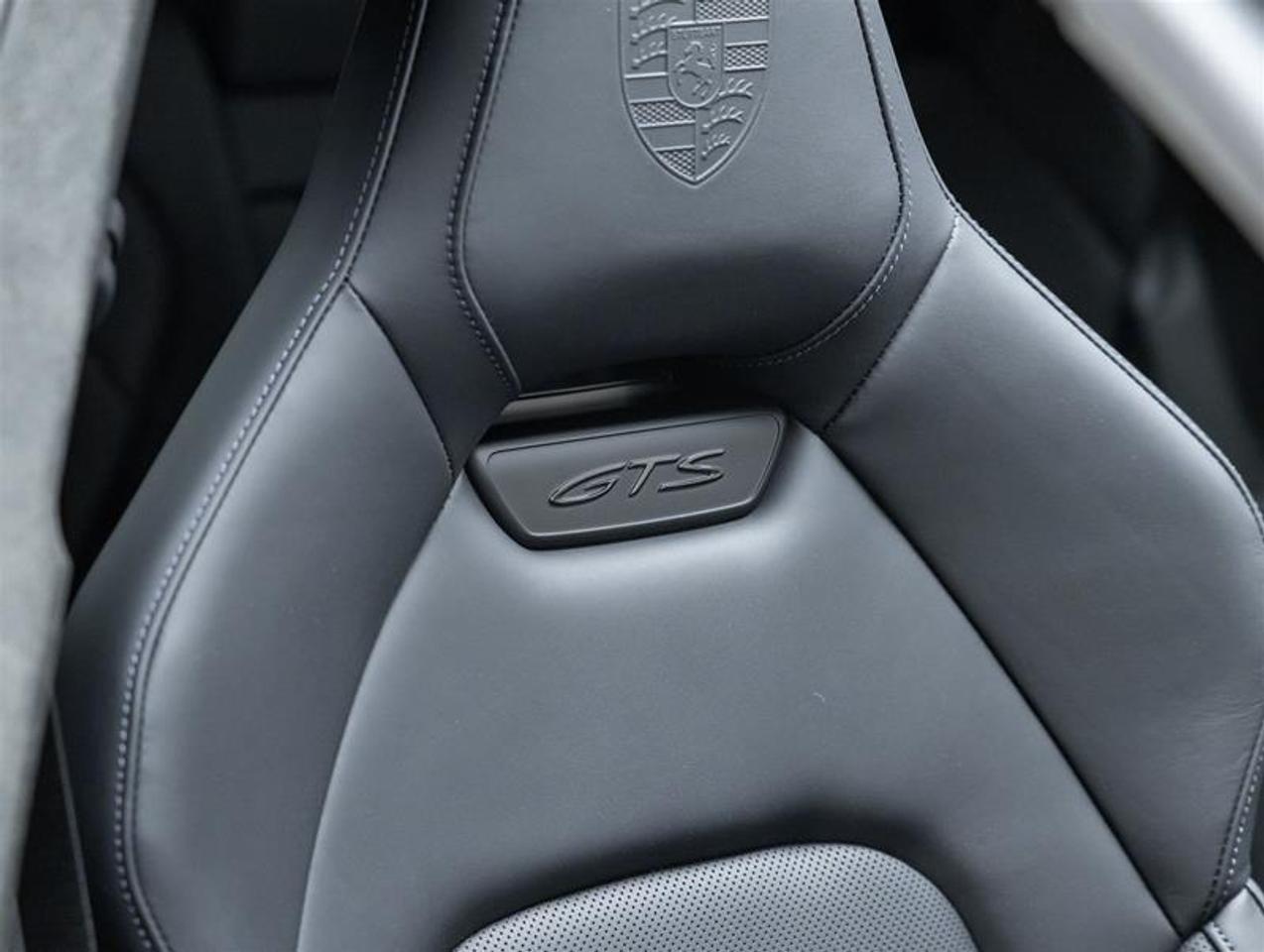 2026 Porsche Panamera  Photo