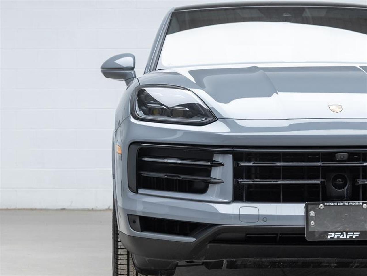 2026 Porsche Cayenne  Photo2