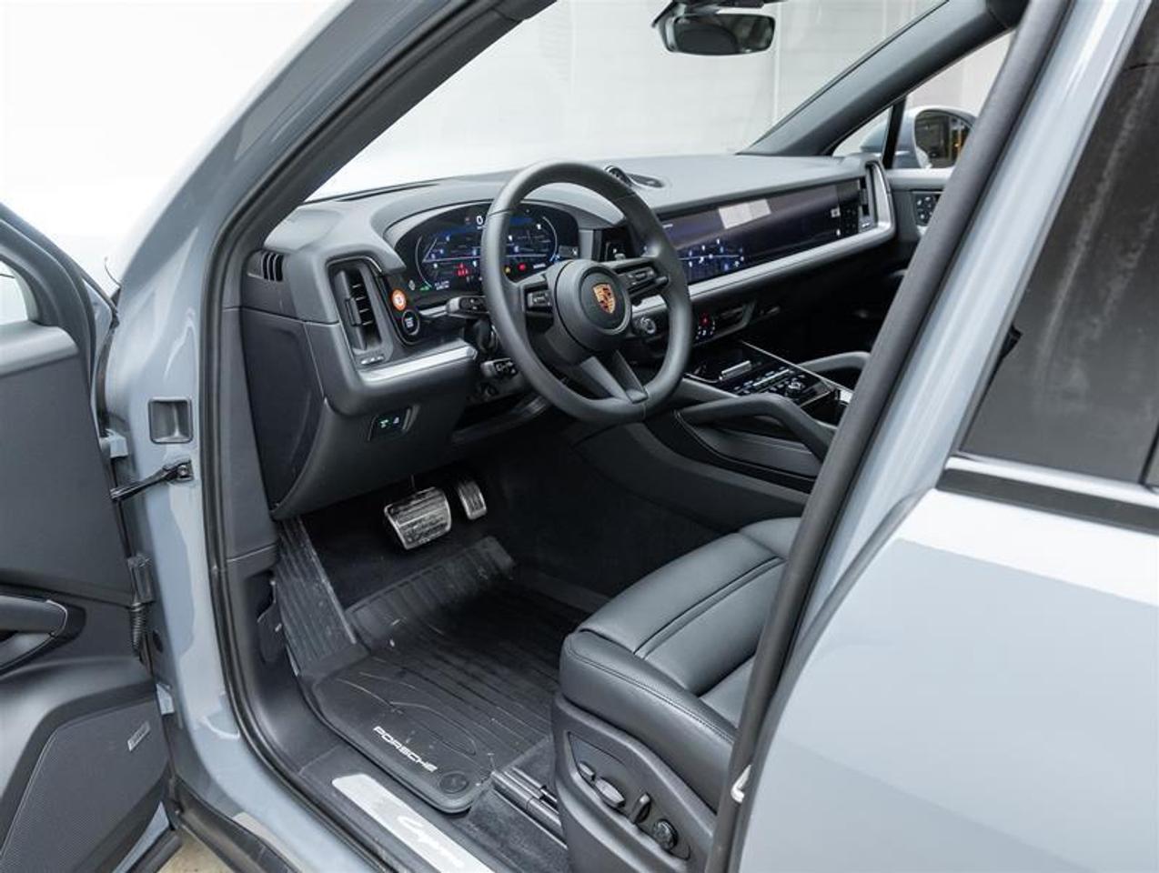 2026 Porsche Cayenne  Photo