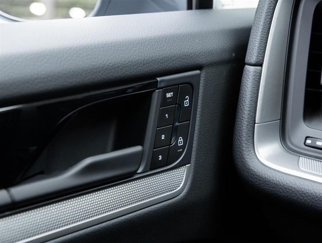 2026 Porsche Cayenne  Photo