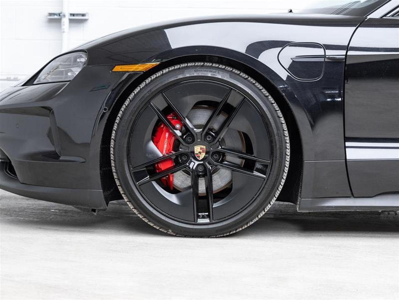 2025 Porsche Taycan  Photo