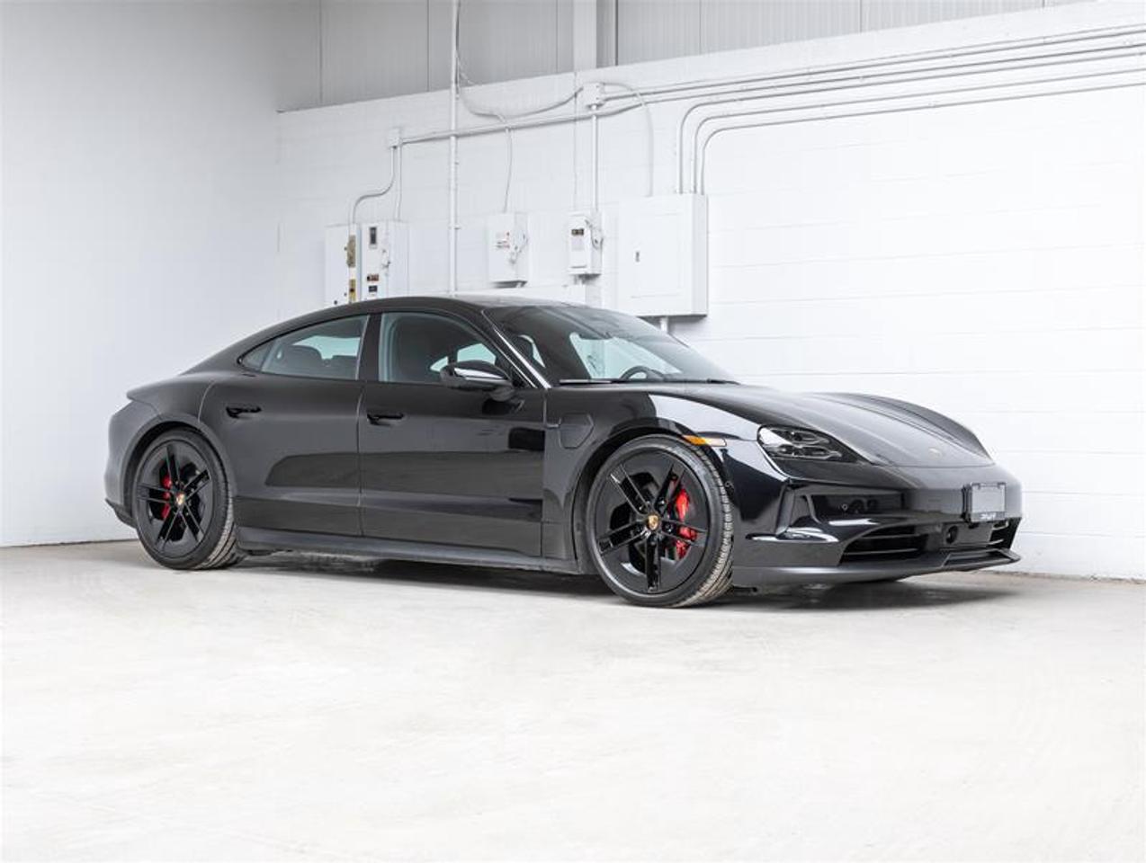 2025 Porsche Taycan  Photo