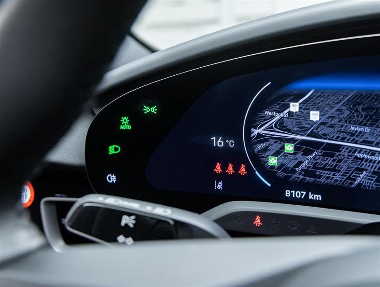 2025 Porsche Taycan  Photo