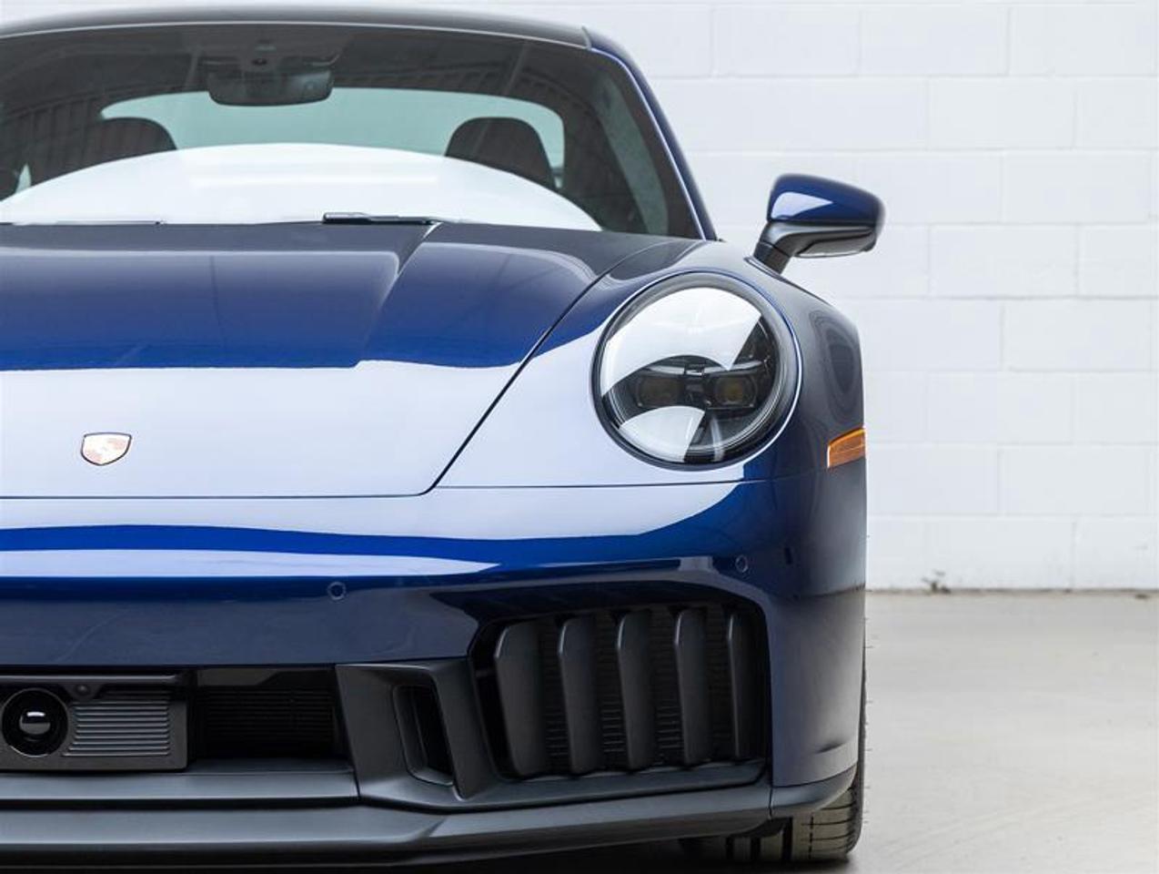 2026 Porsche 911  Photo3